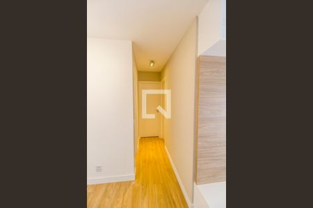 Apartamento à venda com 68m², 2 quartos e 1 vagaCorredor