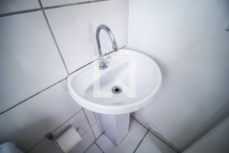 Banheiro de apartamento para alugar com 2 quartos, 39m² em Parque Bristol, São Paulo