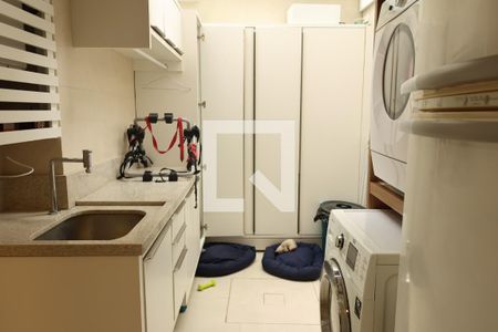 Casa à venda com 296m², 4 quartos e 3 vagasLavanderia