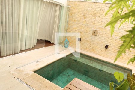 Casa à venda com 296m², 4 quartos e 3 vagasPiscina