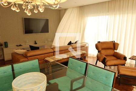 Sala de casa à venda com 4 quartos, 296m² em Planalto Paulista, São Paulo