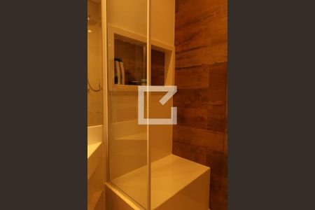 Casa à venda com 296m², 4 quartos e 3 vagasBanheiro da suíte 2 