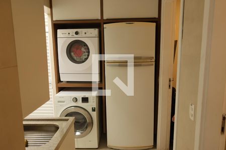 Casa à venda com 296m², 4 quartos e 3 vagasLavanderia