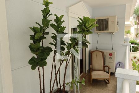 Casa à venda com 296m², 4 quartos e 3 vagasVaranda 1