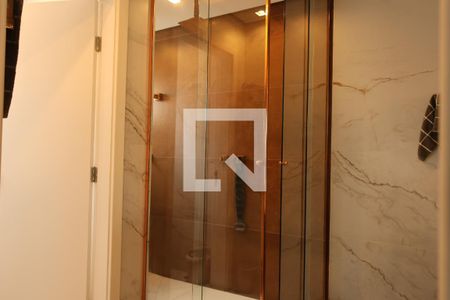 Casa à venda com 296m², 4 quartos e 3 vagasBanheiro da Suíte 1