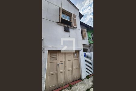 Casa para alugar com 114m², 3 quartos e 1 vaga Casa para alugar com 114m², 3 quartos e 1 vagaFachada