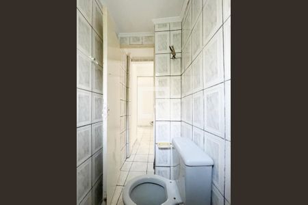Banheiro Social  de apartamento para alugar com 1 quarto, 27m² em Paulicéia, São Bernardo do Campo
