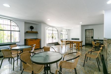 Apartamento para alugar com 96m², 2 quartos e 1 vagaÁrea comum - Salão de festas