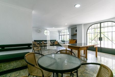 Apartamento para alugar com 96m², 2 quartos e 1 vagaÁrea comum - Salão de festas