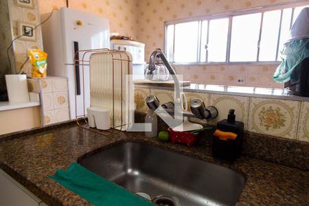 Casa à venda com 226m², 3 quartos e 2 vagasCozinha - Pia