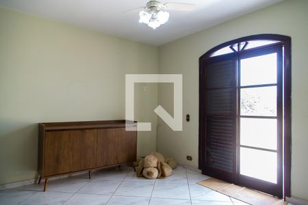 Casa à venda com 226m², 3 quartos e 2 vagasQuarto 2