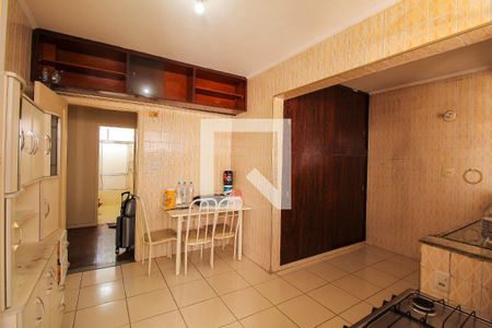 Apartamento à venda com 92m², 2 quartos e sem vaga Apartamento à venda com 92m², 2 quartos e sem vagaCozinha