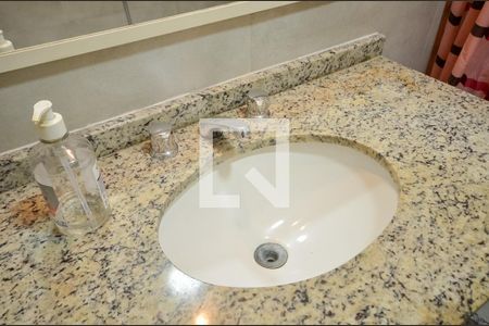 Apartamento à venda com 86m², 3 quartos e sem vaga Apartamento à venda com 86m², 3 quartos e sem vagaBanheiro Social