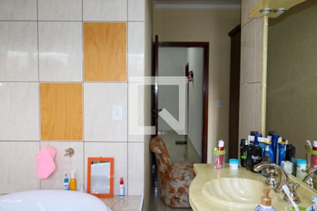 Casa à venda com 250m², 3 quartos e 6 vagasBanheiro da Suíte