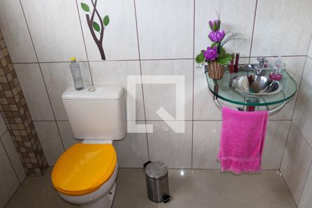 Casa à venda com 250m², 3 quartos e 6 vagasLavabo