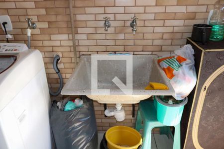 Casa à venda com 250m², 3 quartos e 6 vagasÁrea de Serviço