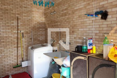 Casa à venda com 250m², 3 quartos e 6 vagasÁrea de Serviço