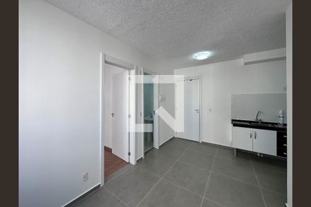 Sala/Cozinha de apartamento para alugar com 2 quartos, 34m² em Santo Amaro, São Paulo
