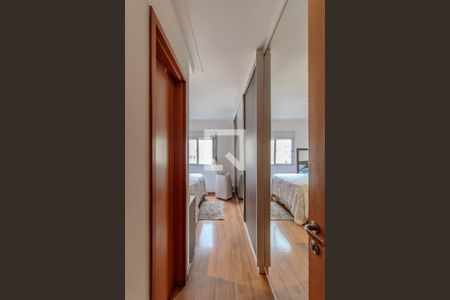 Apartamento para alugar com 96m², 3 quartos e 2 vagas Apartamento para alugar com 96m², 3 quartos e 2 vagasCorredor