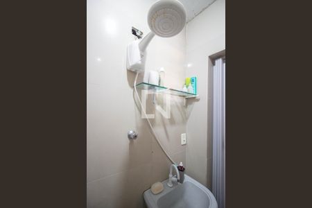 Casa à venda com 150m², 4 quartos e 1 vaga Casa à venda com 150m², 4 quartos e 1 vagaBanheiro 2