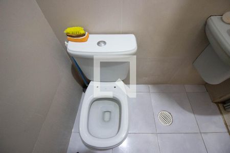 Casa à venda com 150m², 4 quartos e 1 vaga Casa à venda com 150m², 4 quartos e 1 vagaBanheiro 2