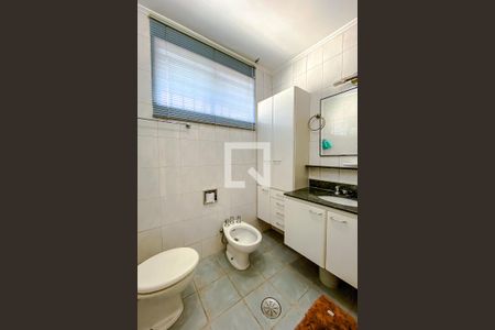 Casa à venda com 186m², 4 quartos e 2 vagasBanheiro da Suíte 3