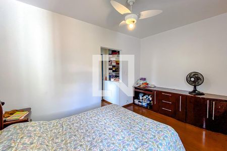 Casa à venda com 186m², 4 quartos e 2 vagasQuarto 2 - Suíte