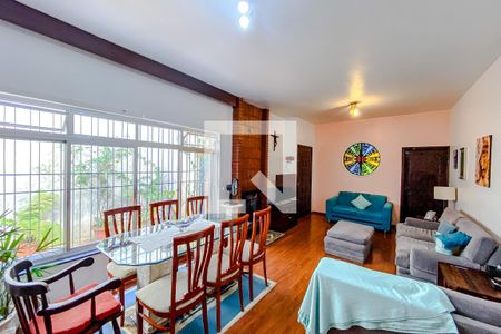 Sala de casa à venda com 4 quartos, 186m² em Cambuci, São Paulo