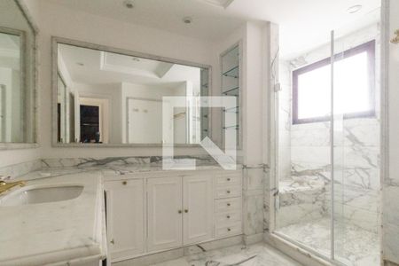 Apartamento à venda com 241m², 3 quartos e 3 vagasBanheiro 1 - Suíte