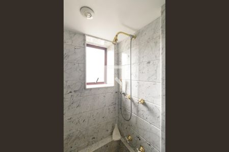 Apartamento à venda com 241m², 3 quartos e 3 vagasBanheiro 3 - Suíte