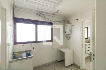 Apartamento à venda com 241m², 3 quartos e 3 vagasLavanderia
