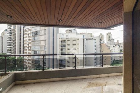 Apartamento à venda com 241m², 3 quartos e 3 vagasVaranda