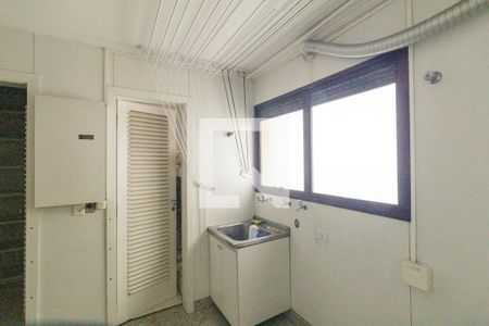 Apartamento à venda com 241m², 3 quartos e 3 vagasLavanderia