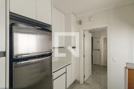 Apartamento à venda com 241m², 3 quartos e 3 vagasCozinha