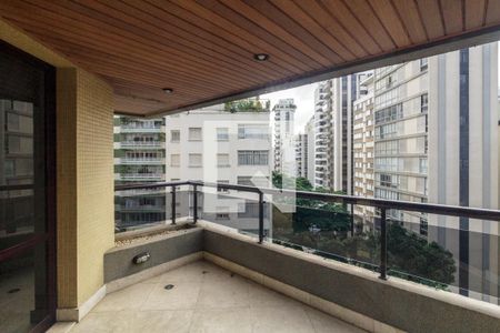 Apartamento à venda com 241m², 3 quartos e 3 vagasVaranda