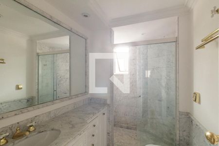 Apartamento à venda com 241m², 3 quartos e 3 vagasBanheiro 2 - Suíte