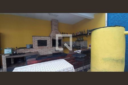 Casa à venda com 300m², 3 quartos e 4 vagas Casa à venda com 300m², 3 quartos e 4 vagasChurrasqueira