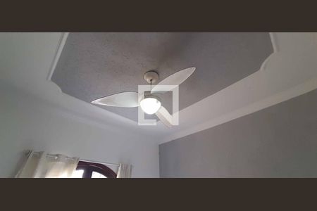 Casa à venda com 300m², 3 quartos e 4 vagas Casa à venda com 300m², 3 quartos e 4 vagasQuarto 2