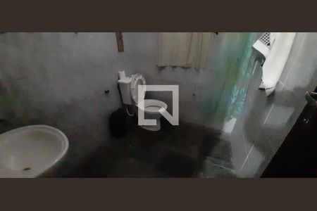 Casa à venda com 300m², 3 quartos e 4 vagas Casa à venda com 300m², 3 quartos e 4 vagasBanheiro