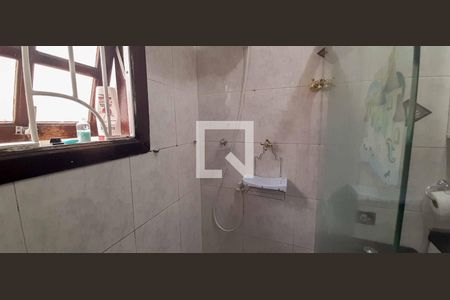 Casa à venda com 300m², 3 quartos e 4 vagas Casa à venda com 300m², 3 quartos e 4 vagasBanheiro Social