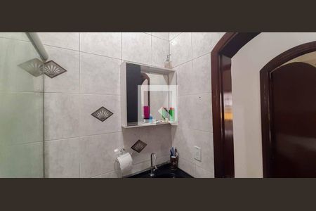 Casa à venda com 300m², 3 quartos e 4 vagas Casa à venda com 300m², 3 quartos e 4 vagasBanheiro Social