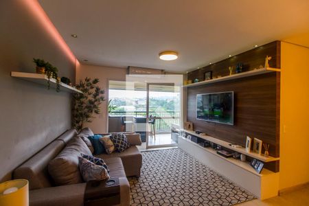 Sala de TV de apartamento à venda com 3 quartos, 110m² em Alphaville, Santana de Parnaíba