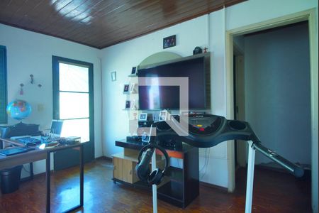 Sala de casa à venda com 4 quartos, 300m² em Costa E Silva, Porto Alegre