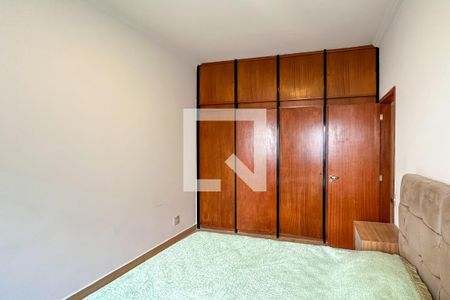 Apartamento à venda com 180m², 3 quartos e 1 vagaQuarto 02