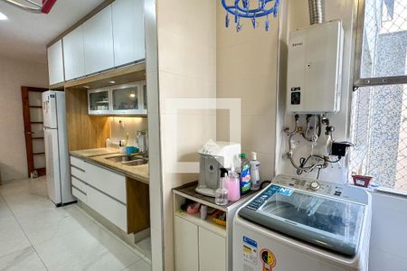Apartamento à venda com 180m², 3 quartos e 1 vagaÁrea de Serviço