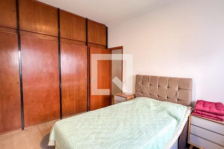 Apartamento à venda com 180m², 3 quartos e 1 vagaQuarto 02