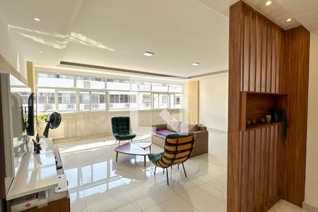 Apartamento à venda com 180m², 3 quartos e 1 vagaSala