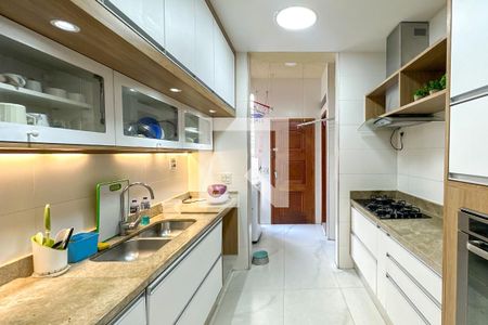 Apartamento à venda com 180m², 3 quartos e 1 vagaCozinha
