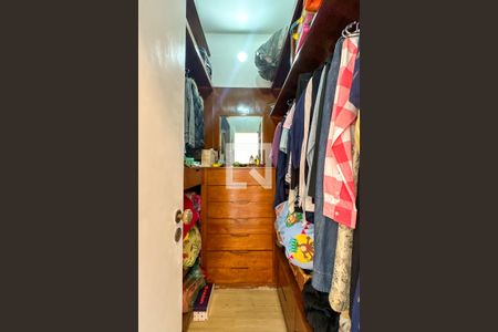 Apartamento à venda com 180m², 3 quartos e 1 vagaSuíte 01 - Closet