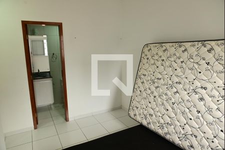 suite de apartamento para alugar com 2 quartos, 60m² em Nova Mirim, Praia Grande